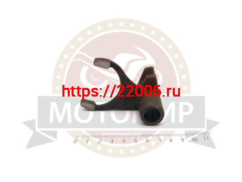 Вилка задней передачи КПП МБ8-Д (с 1-го прихода) с.о. фото 2